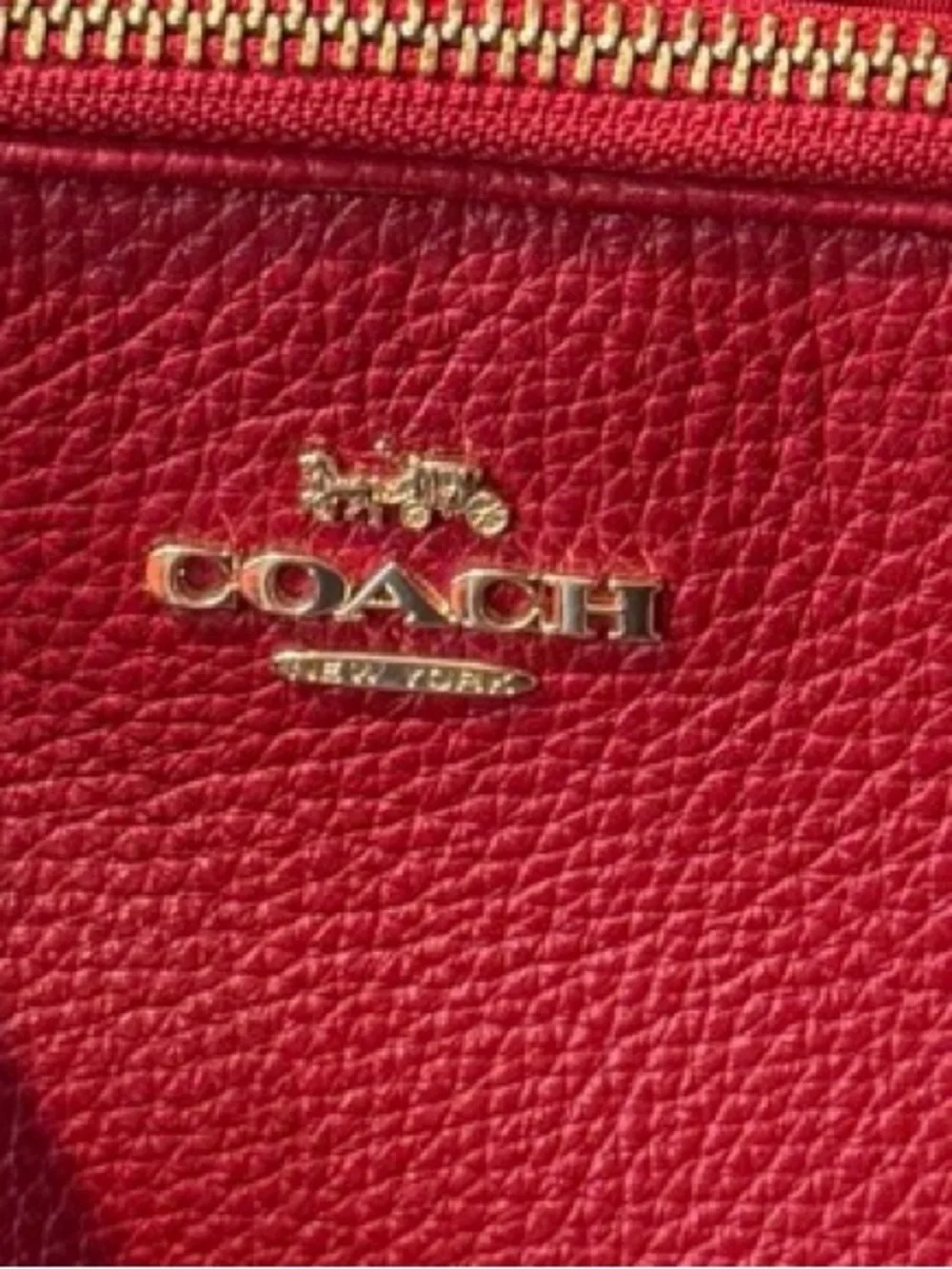 Coach Red Leather/Nylon quilted Rugged Crossbody Bag with Gold Hardware /hangtag - Picture 3 of 10